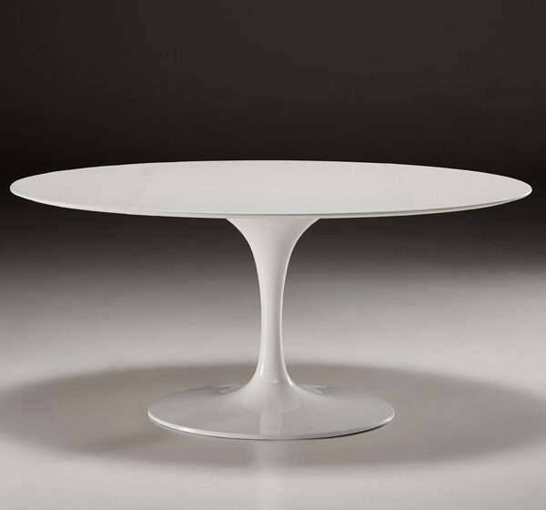 TABLE A MANGER TULIP